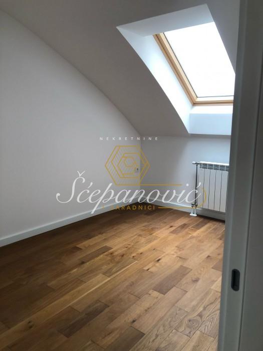 Stan Prodaja Novi Sad  70 m2