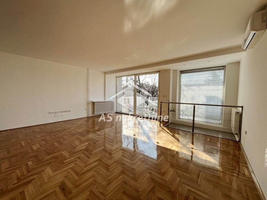 Kuća Prodaja Beograd Mirijevo 252 m2