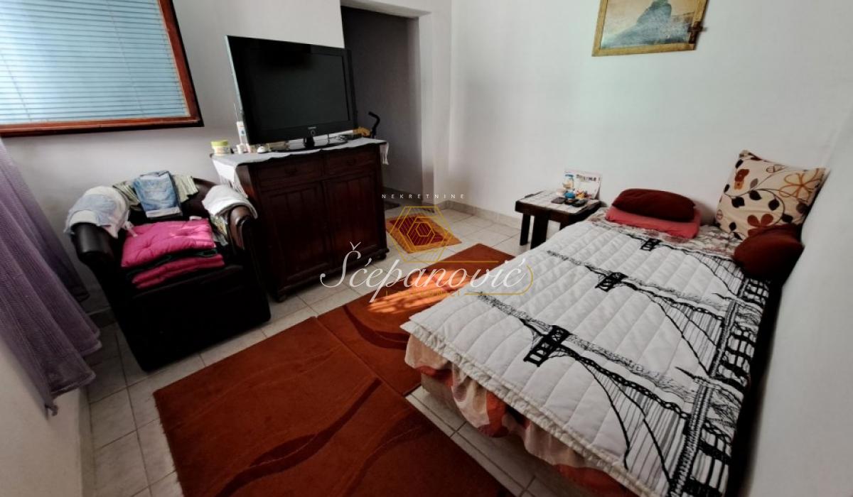 izdavanje-nekretnina-4rQtBNLXf8 Kuća na prodaju, Naselje Dunav, Beočin, 23m², 70.000 €