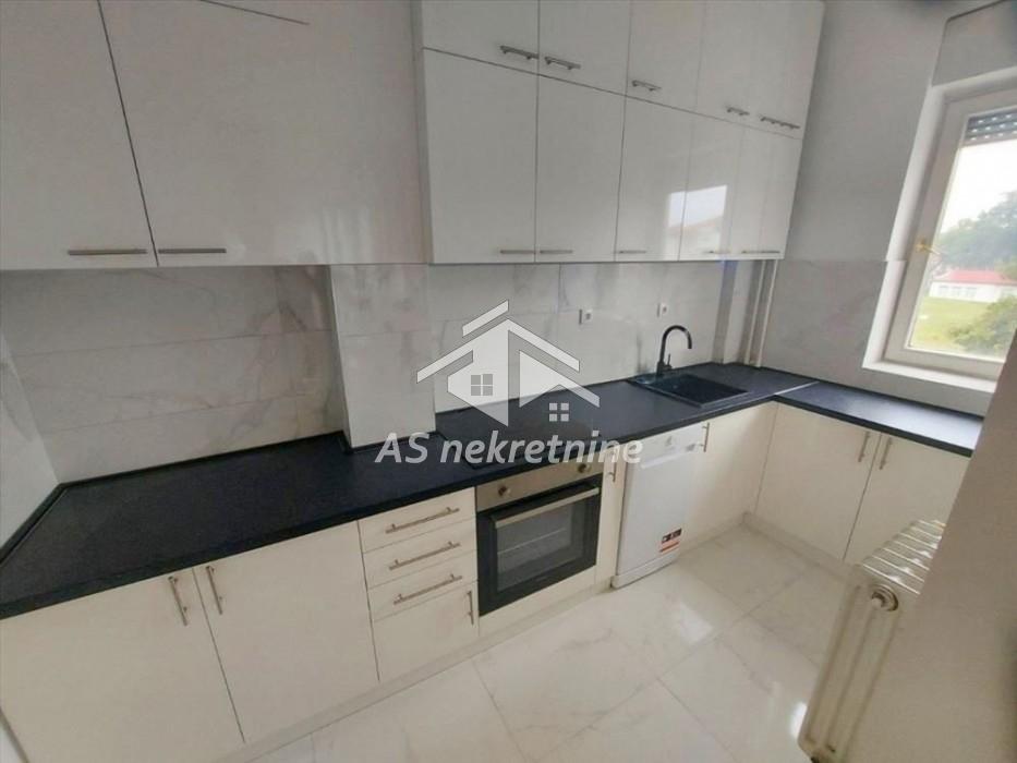 Stan Izdavanje Beograd Dedinje 80 m2