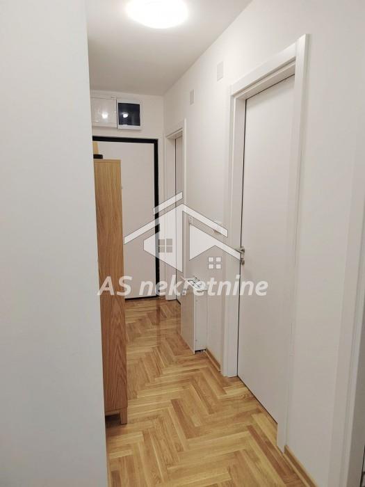 izdavanje-nekretnina-beograd-Wr1ckiEtTh Četvorosoban stan za izdavanje, Banjica, Beograd, 79m², 1.400 €/mes