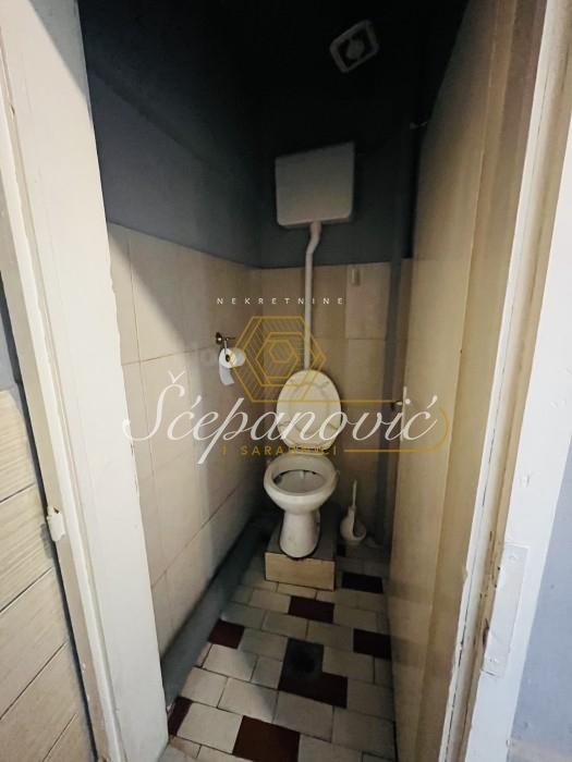 Lokal za izdavanje, Temerin – Centar, Temerin, 202m², 1.000 €/mes