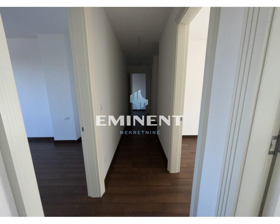 izdavanje-nekretnina-dOOefhQpj4 Četvorosoban stan na prodaju, Crveni Krst, Beograd, 119m², 595.000 €