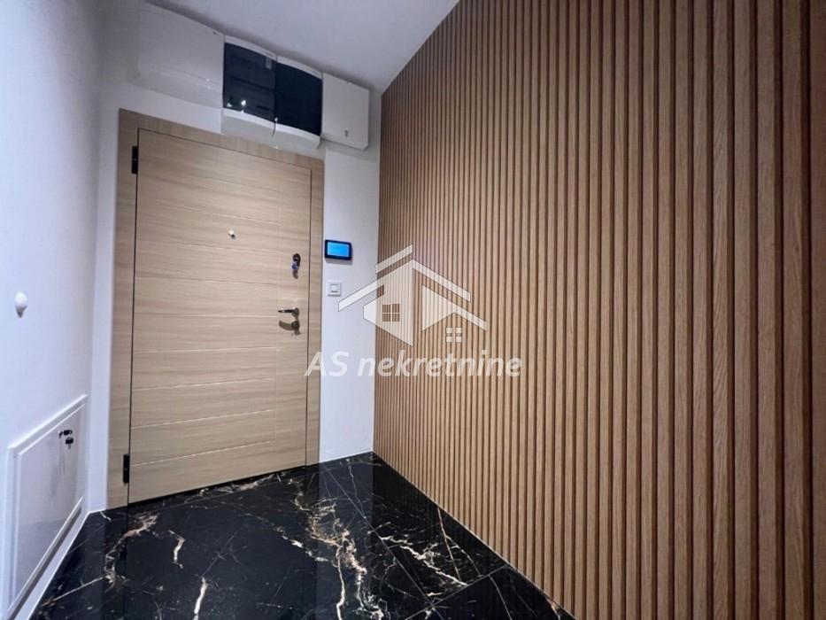 izdavanje-stanova-bZOw0s45WW Četvorosoban stan na prodaju, Južni Bulevar, Beograd, 88m², 387.000 €