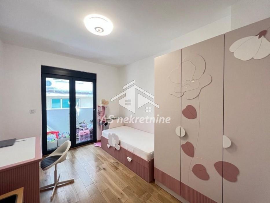 izdavanje-stanova-beograd-G0O7PGeYXu Četvorosoban stan na prodaju, Južni Bulevar, Beograd, 88m², 387.000 €