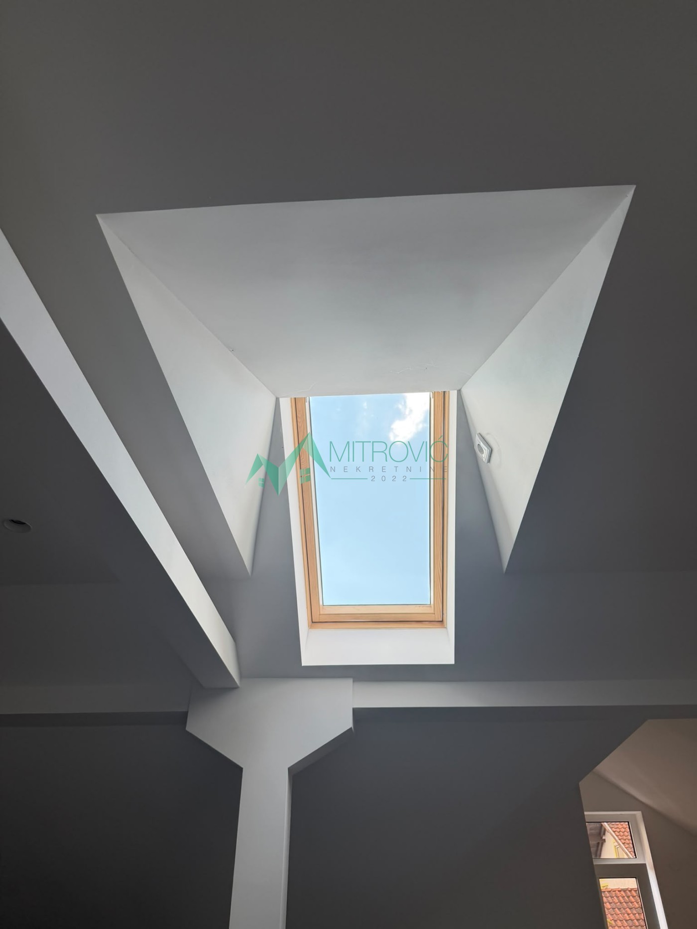 Stan Prodaja Novi Sad  90 m2