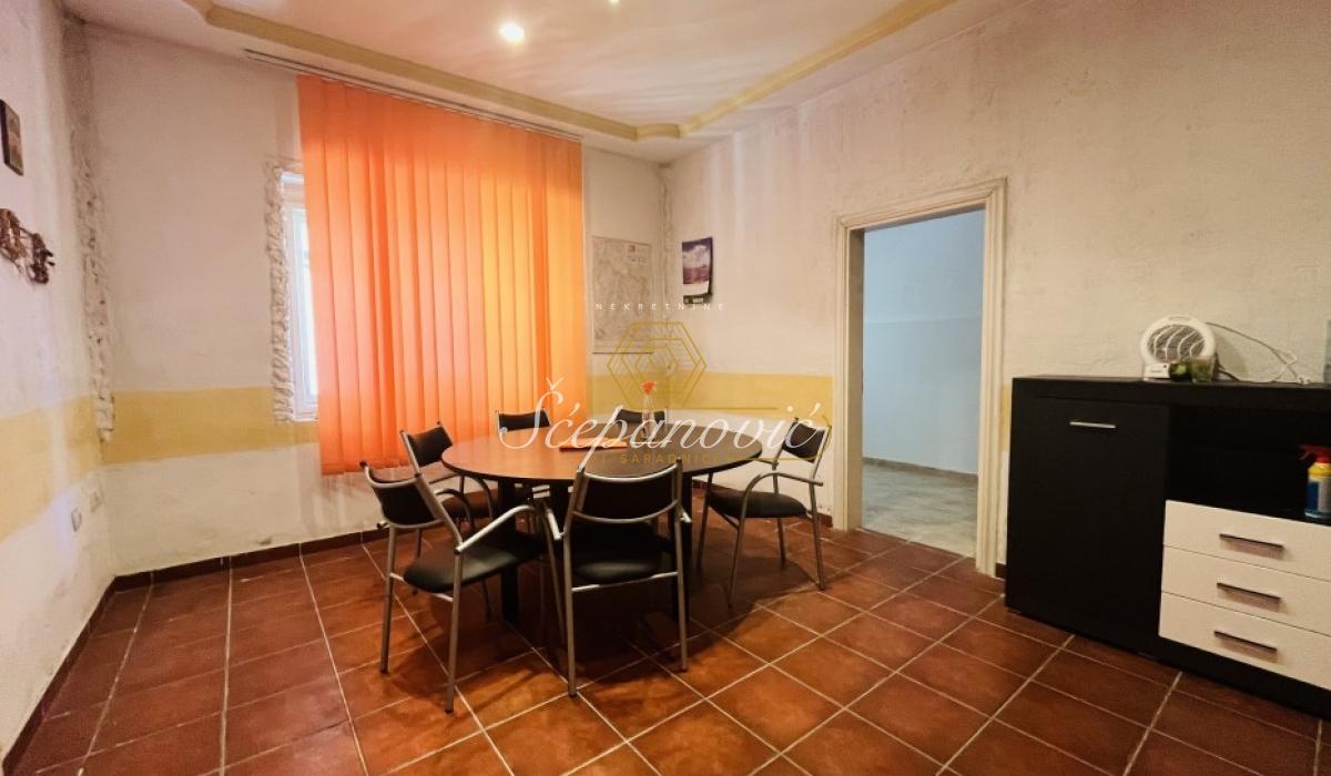 Lokal Izdavanje Temerin  202 m2