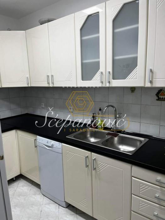 kuca-izdavanje-LlYgTMjLbO Stan Prodaja Novi Sad 71 m2