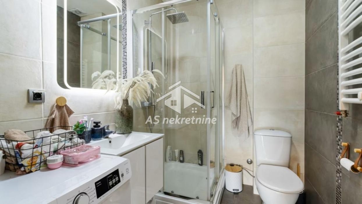 Četvorosoban stan na prodaju, Gornji Grad, Beograd, 73m², 217.000 €