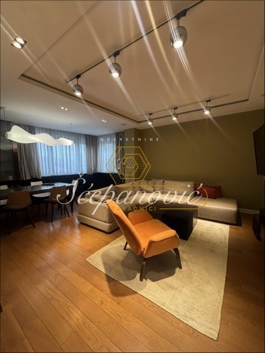 Stan Prodaja Novi Sad  113 m2