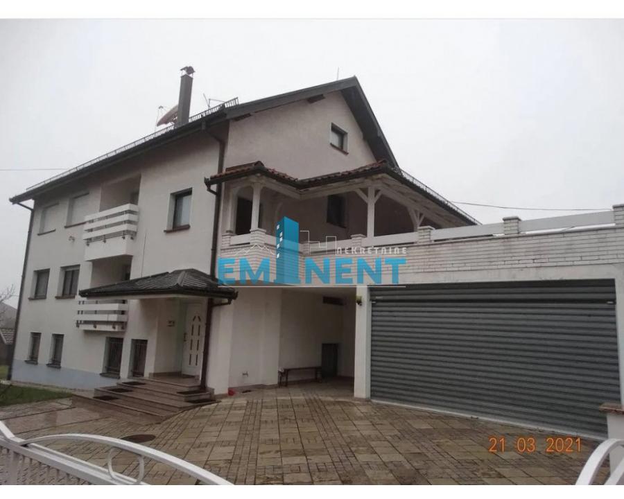 Kuća Prodaja Beograd Sremčica 300 m2