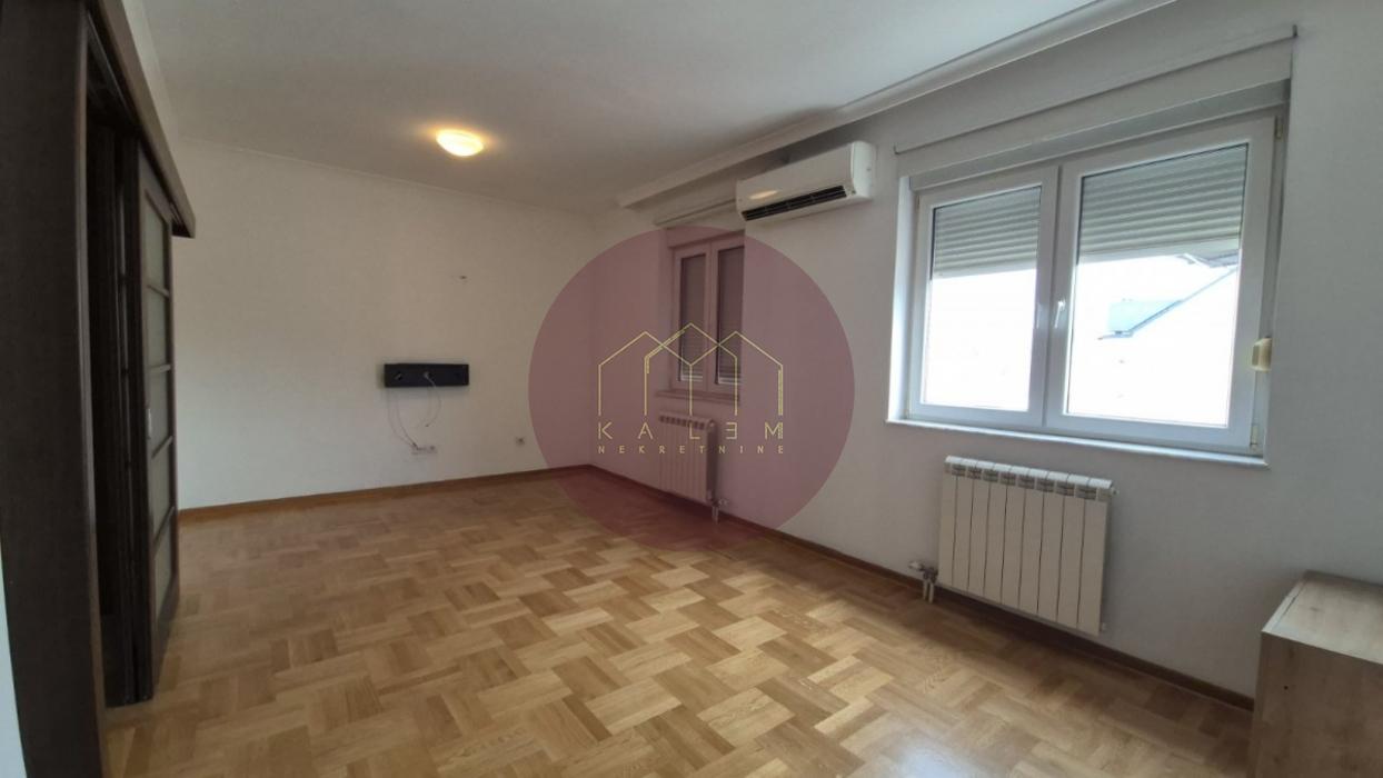 Stan Izdavanje Beograd Lekino Brdo 108 m2