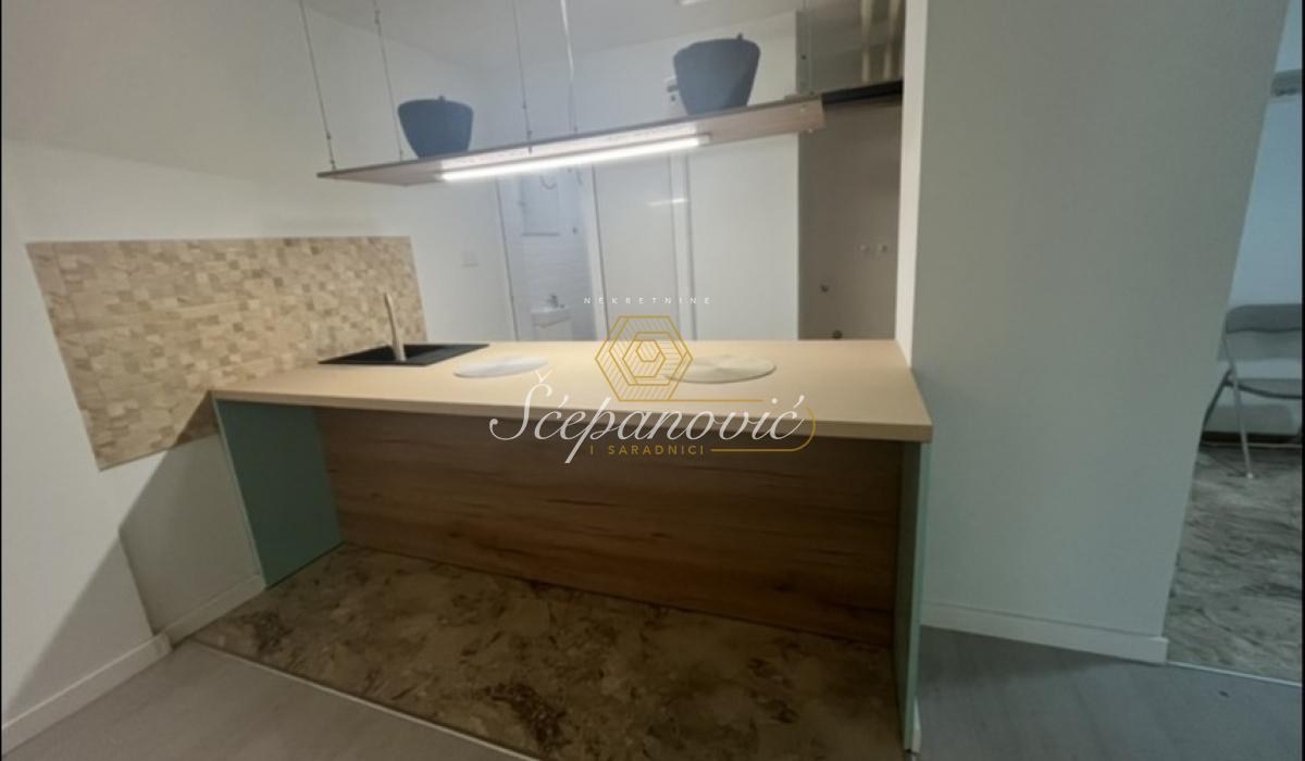 Stan Prodaja Novi Sad  37 m2