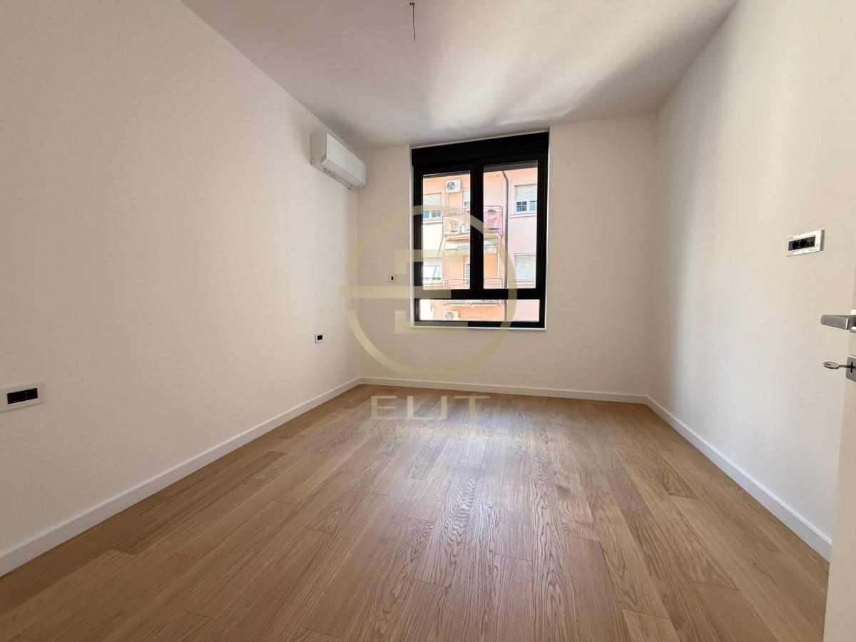 Stan Prodaja Novi Sad  100 m2