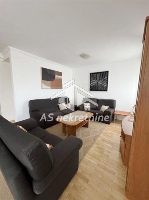 Stan Izdavanje Beograd Dedinje 120 m2