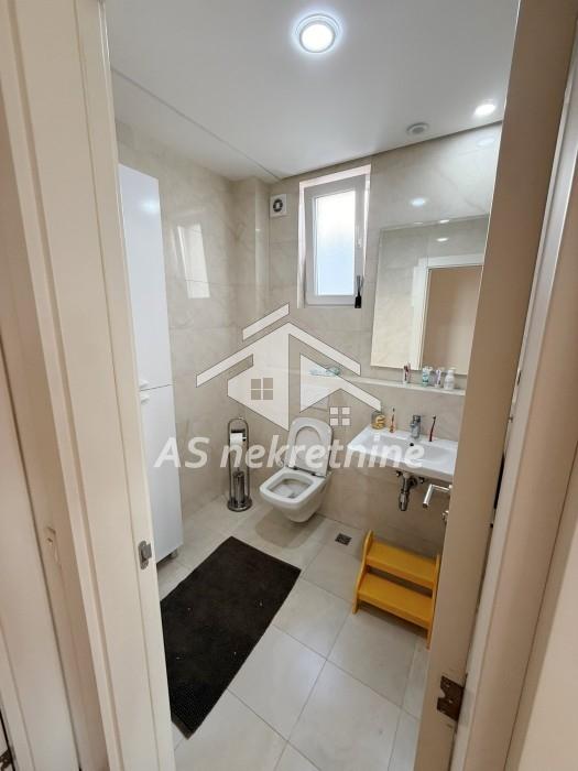 kuca-prodaja-beograd-efUcQcZ7KJ Četvorosoban stan za izdavanje, Senjak, Beograd, 157m², 4. sprat, 2.200 €/mes