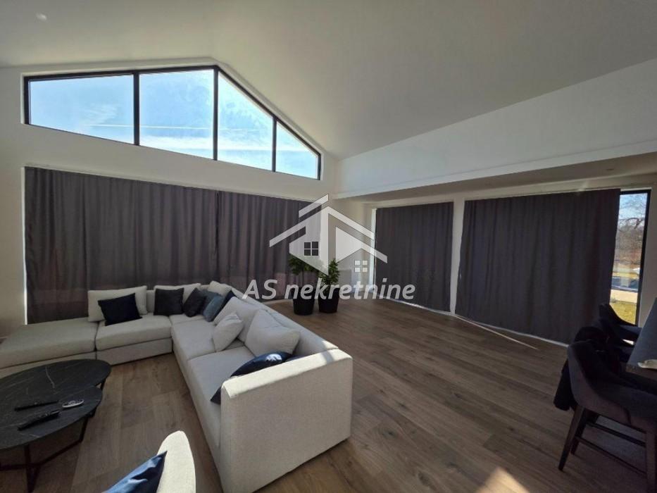 Kuća Prodaja Beograd Kuća Prodaja Beograd Vrčin 230 m2