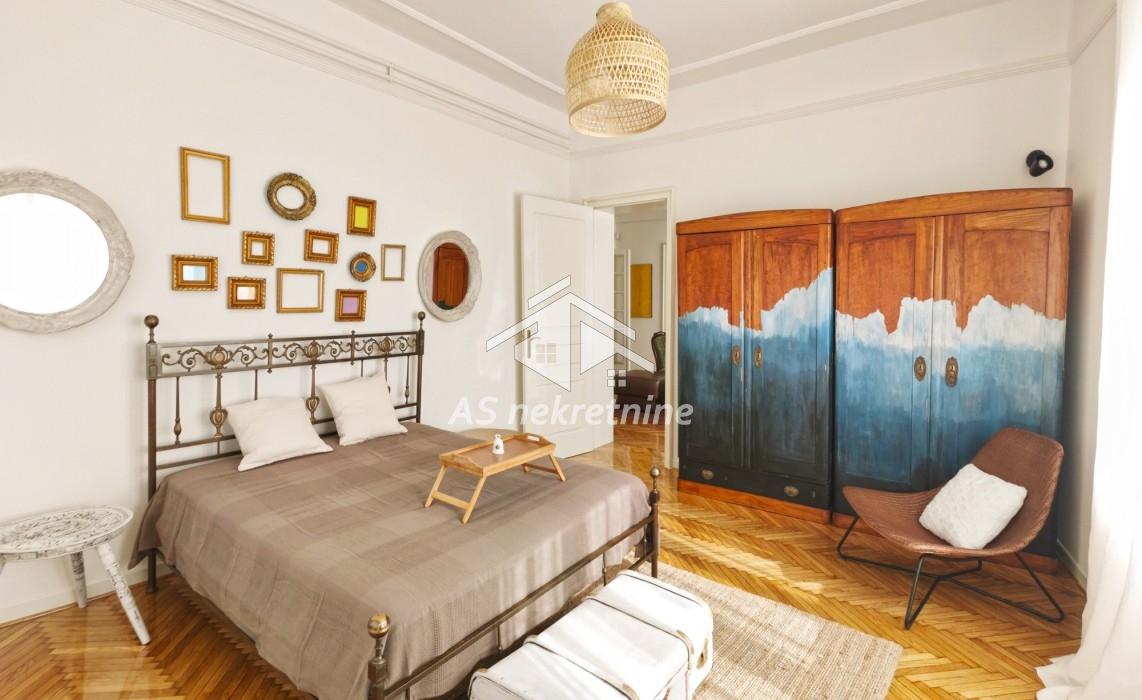 Četvorosoban stan za izdavanje, Kalenić Pijaca, Beograd, 140m², 2.000 €/mes