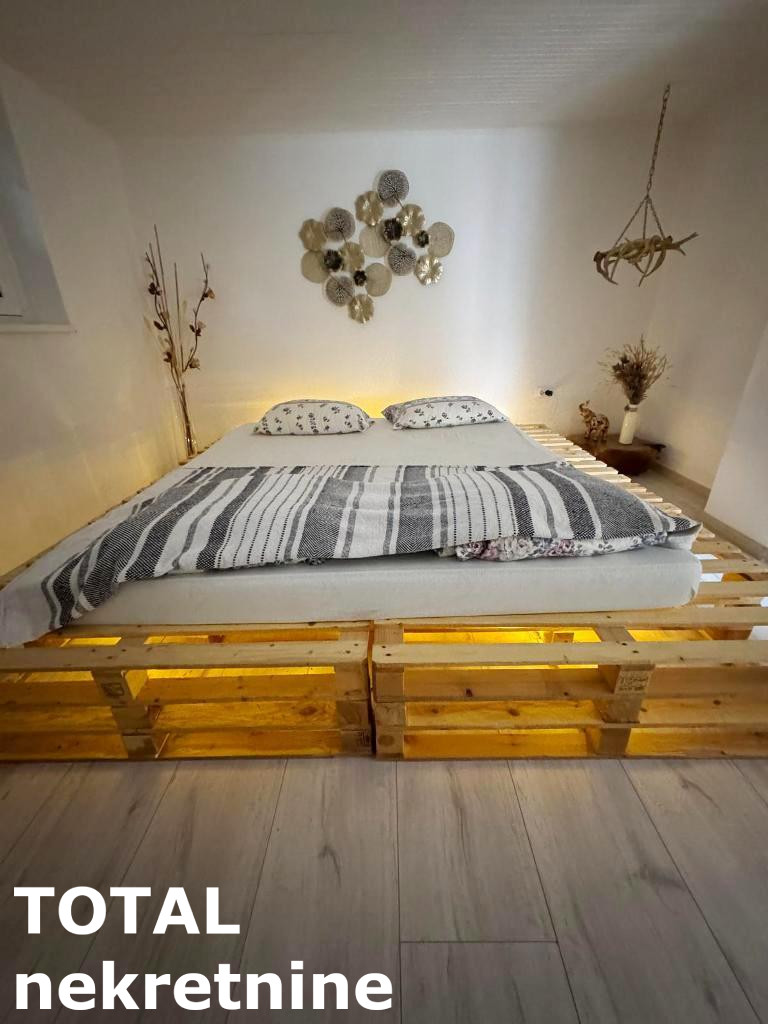 kuce-vrdnik-3046772-cumro Kuća na prodaju, Vrdnik, Irig, 100m², 130.000 €