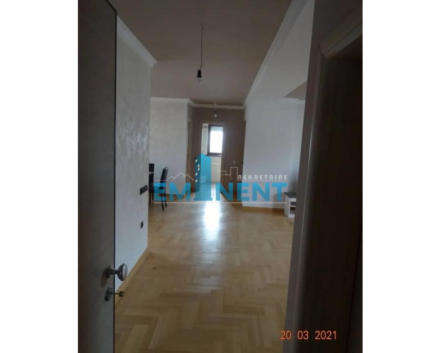Kuća Prodaja Beograd Sremčica 300 m2