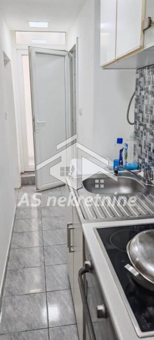 lokali-izdavanje-A2hTLiIHjx Jednosoban stan na prodaju, Karaburma, Beograd, 25m², 80.000 €