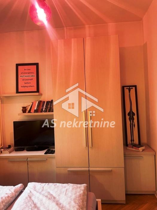 Trosoban stan za izdavanje, Pravni Fakultet – Vračar, Beograd, 70m², 1.300 €/mes