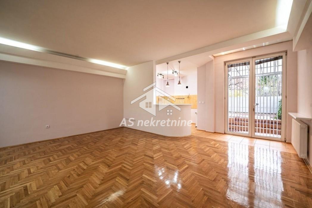 Kuća Prodaja Beograd Mirijevo 252 m2