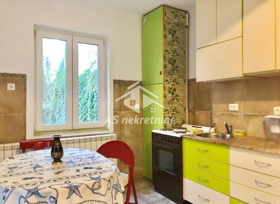 lokali-izdavanje-beograd-M7CfdxIUwB Stan Prodaja Beograd Hala Pionir 70 m2