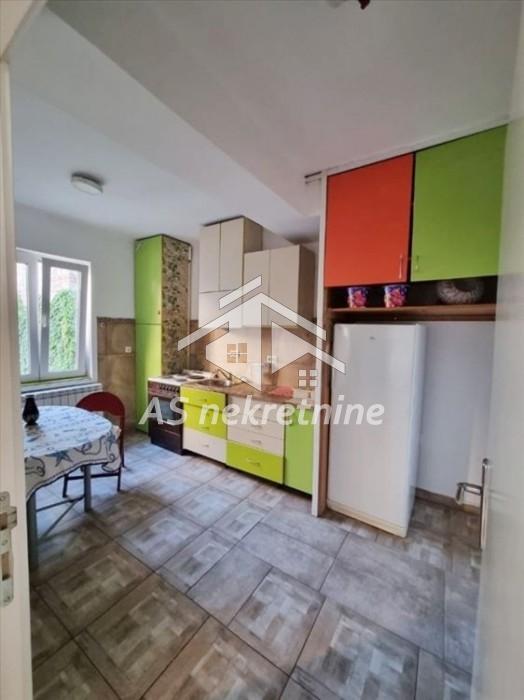 lokali-izdavanje-rfOwkzDCtK Stan Prodaja Beograd Hala Pionir 70 m2
