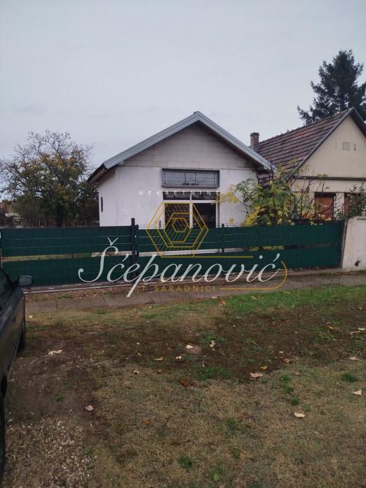 Kuća na prodaju, Rumenka, Novi Sad, 145m², 200.000 €