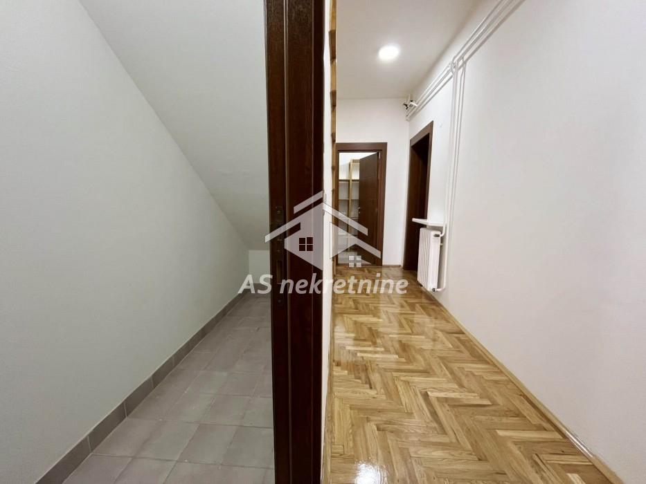 Kuća na prodaju, Mirijevo, Beograd, 252m², 360.000 €