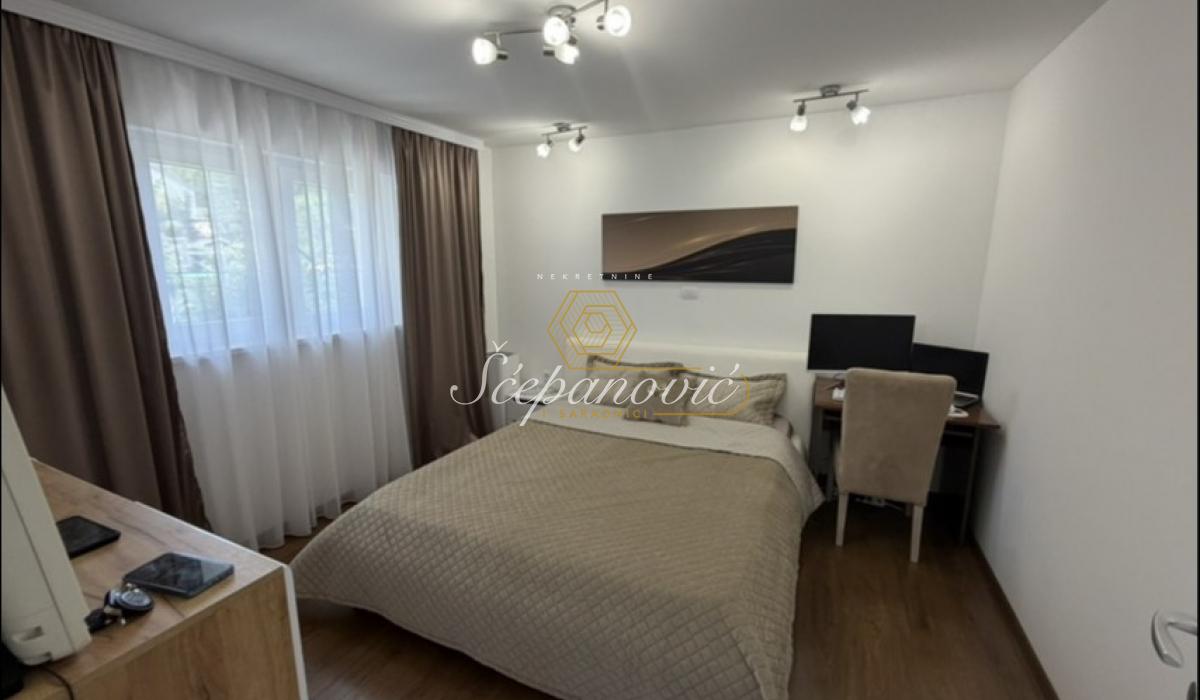 Kuća na prodaju, Alibegovac, Novi Sad, 212m², 540.000 €