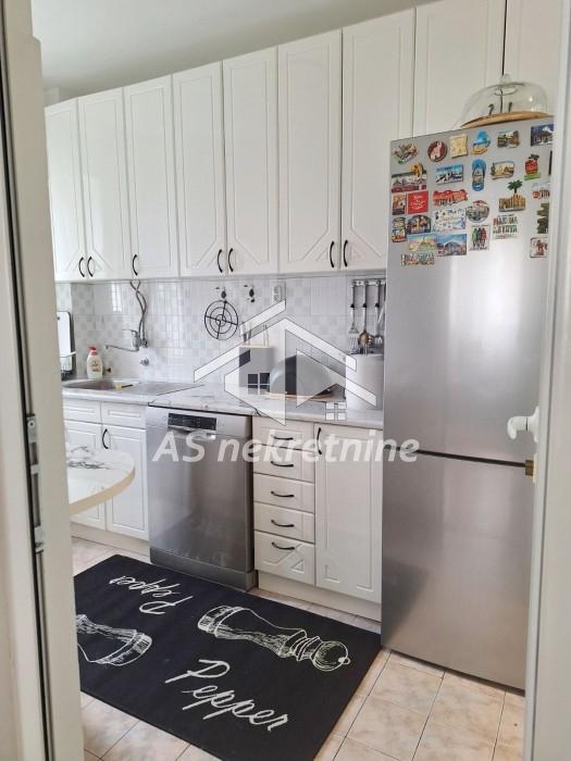 lokali-prodaja-beograd-zhKKLHyUAy Dvosoban stan za izdavanje, Tašmajdan, Beograd, 55m², 1.200 €/mes