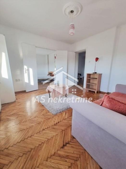 lokali-prodaja-mhZRNQHv5u Trosoban stan na prodaju, Hala Pionir, Beograd, 70m², 250.000 €