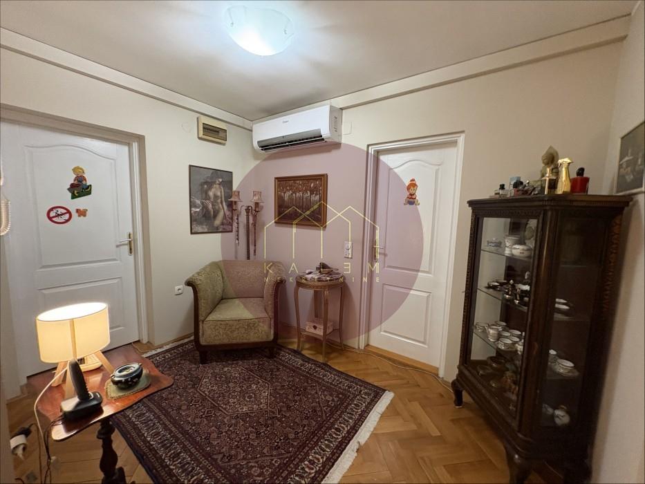 nekretnine-izdavanje-DUSZULHvQb Petosoban stan na prodaju, Banovo Brdo, Beograd, 140m², 367.000 €