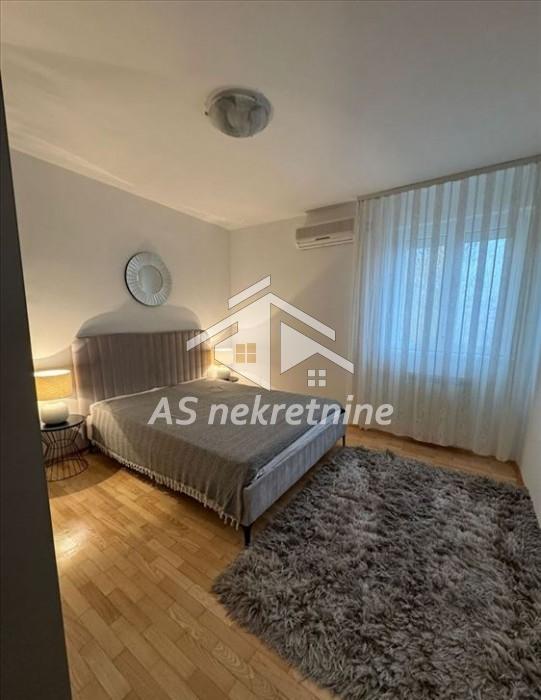 Trosoban stan za izdavanje, Dedinje, Beograd, 120m², 1.400 €/mes