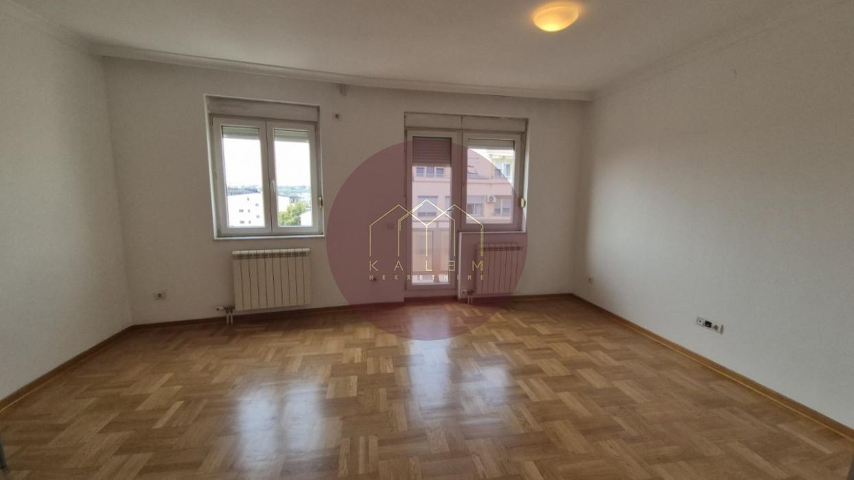 Stan Izdavanje Beograd Lekino Brdo 108 m2
