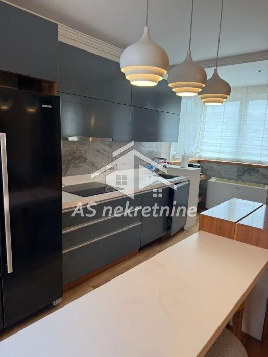 nekretnine-prodaja-twczaQlrmS Četvorosoban stan za izdavanje, Slavija, Beograd, 250m², 2.700 €/mes