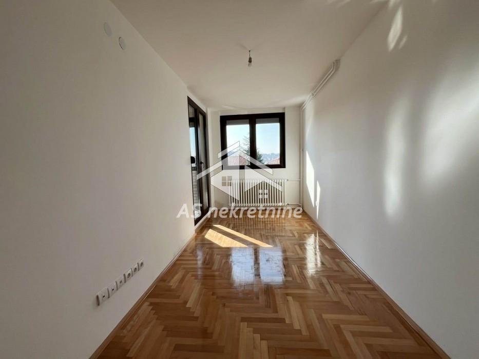 Kuća na prodaju, Mirijevo, Beograd, 252m², 360.000 €