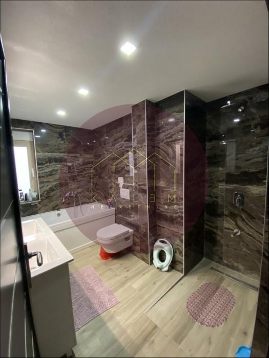 prodaja-kuca-VqpxsgbNRR Trosoban stan na prodaju, Centar, Vrnjačka Banja, 133m², 190.000 €