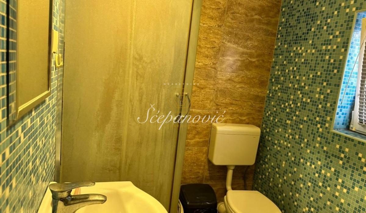 prodaja-kuca-beograd-QlPitleM1L Petosoban stan na prodaju, Temerin – Centar, Temerin, 193m², 170.000 €