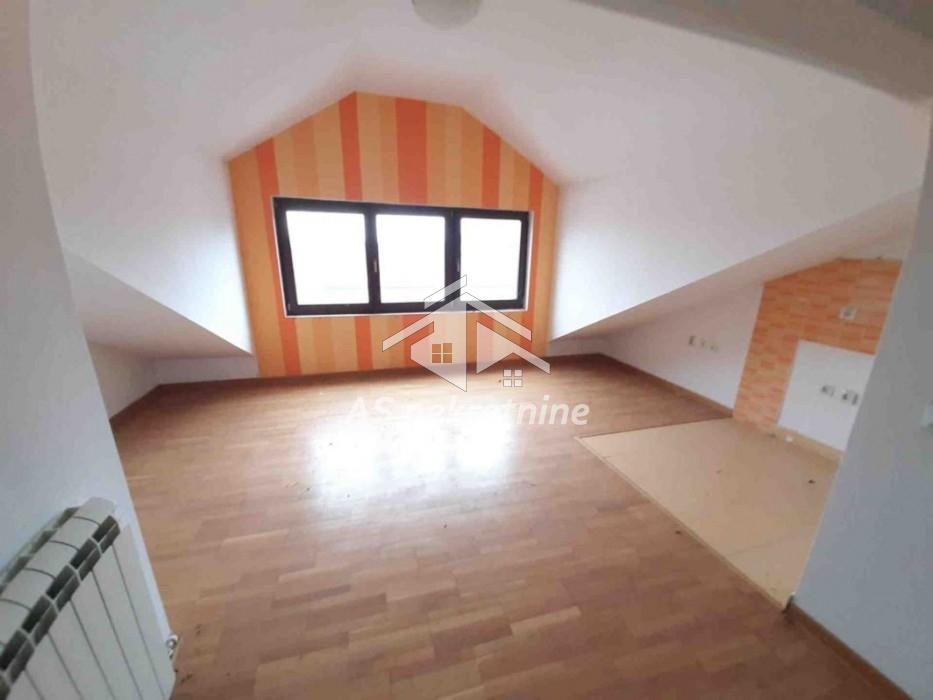 Kuća Izdavanje Beograd Dedinje 220 m2