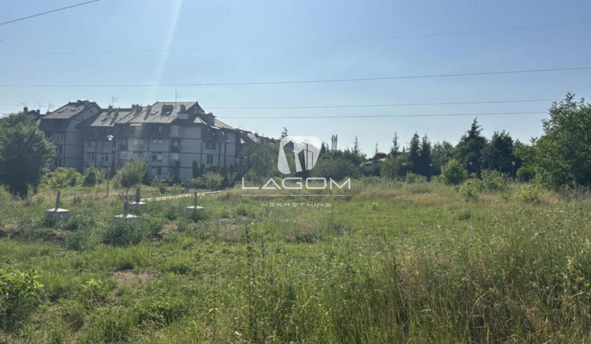 Plac Prodaja Beograd Plac Prodaja Beograd Resnik 1994 m2