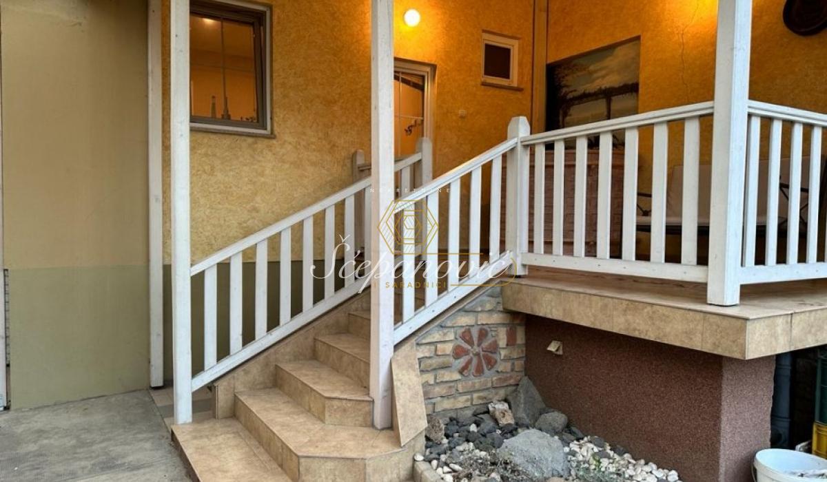 prodaja-lokala-O3e1t2HE7V Petosoban stan na prodaju, Temerin – Centar, Temerin, 193m², 170.000 €