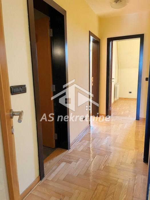 Stan Izdavanje Beograd Stan Izdavanje Beograd Kalenić Pijaca 207 m2