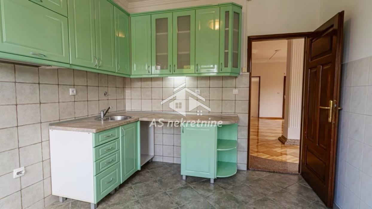 Stan Izdavanje Beograd Stan Izdavanje Beograd Dedinje 210 m2