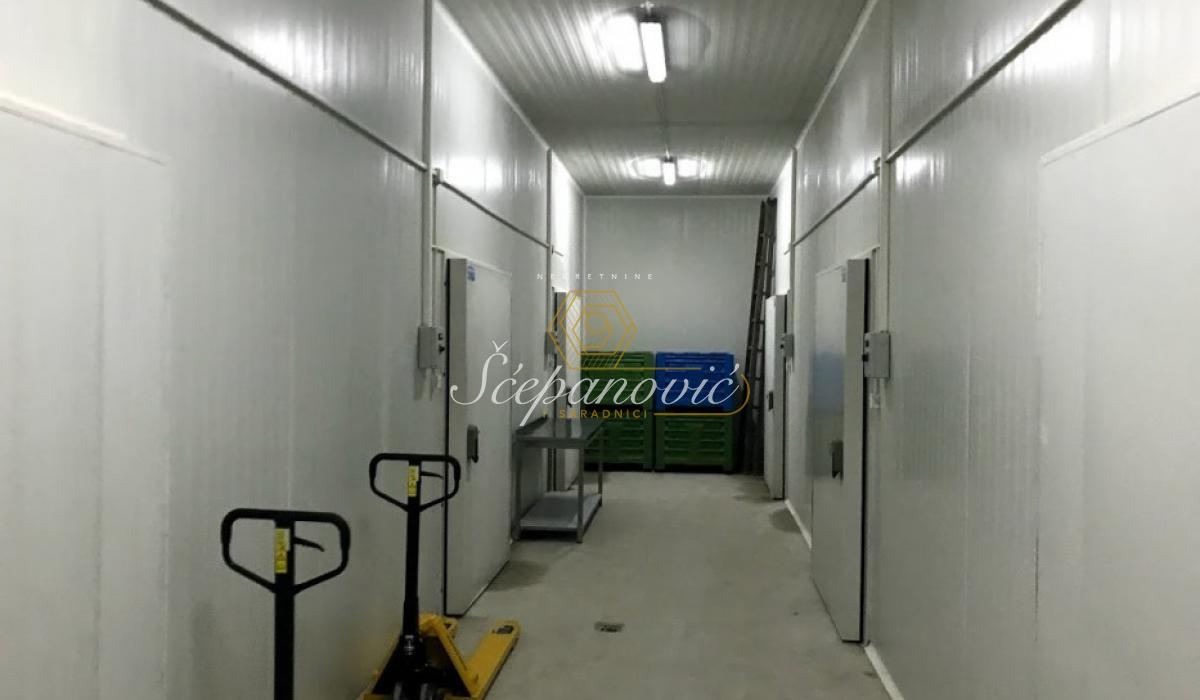 Lokal Prodaja Bečej Lokal Prodaja Bečej 306 m2