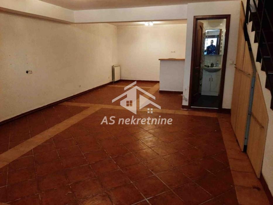 Kuća za izdavanje, Dedinje, Beograd, 220m², 2.000 €/mes