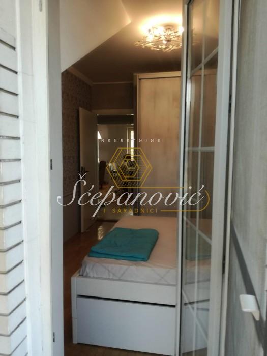 prodaja-lokala-beograd-FQAd6PwVsM Trosoban stan na prodaju, Bistrica, Novi Sad, 79m², 158.700 €
