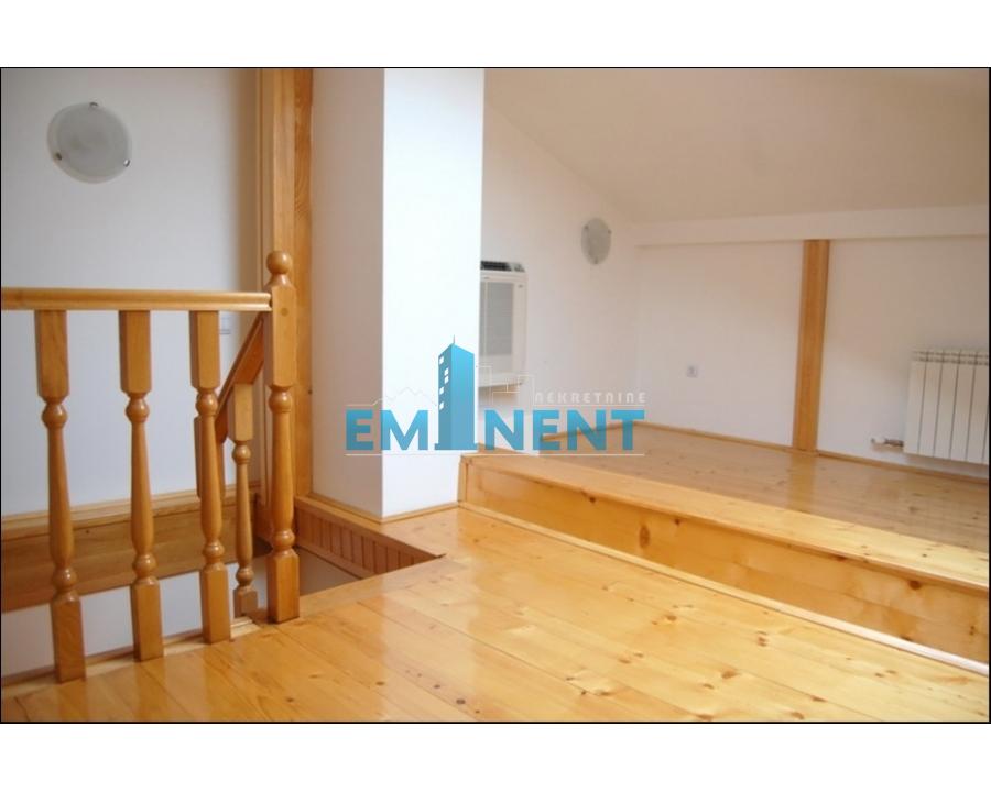Višesoban stan za izdavanje, Dedinje, Beograd, 300m², 1. sprat, 2.500 €/mes